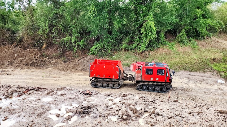 Extrem V in Soft Muddy Ground